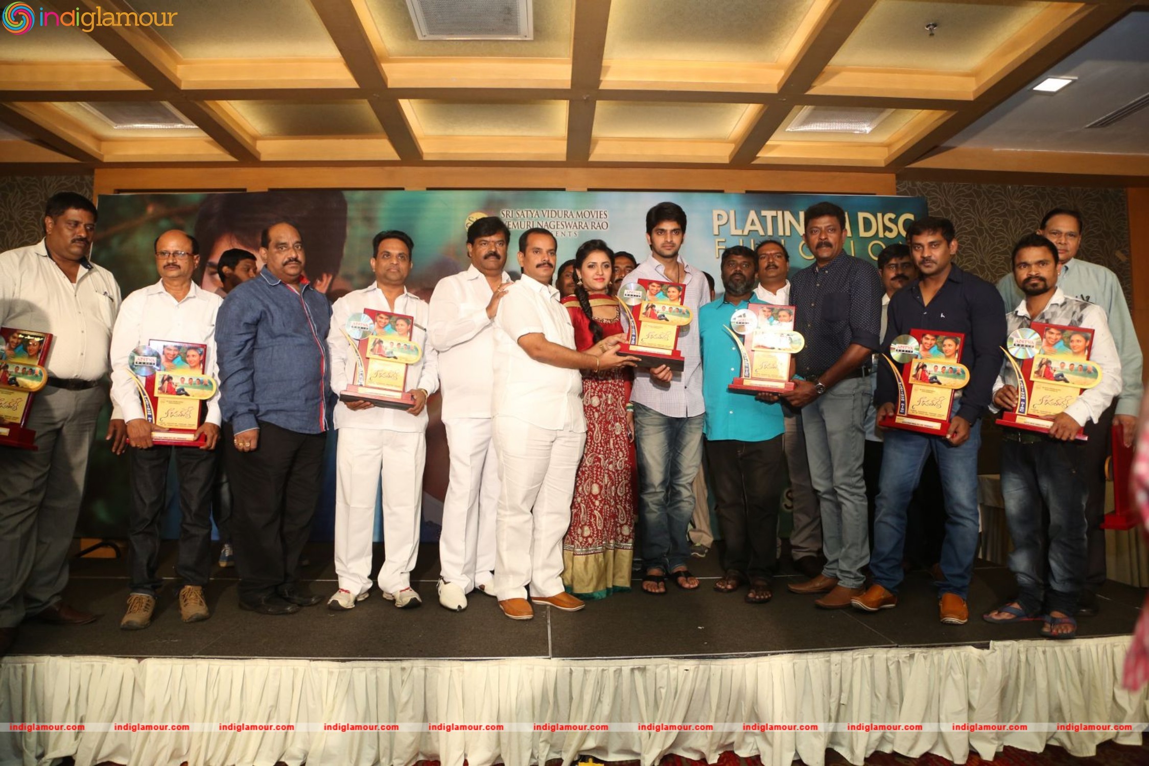 Nee Jathaleka Platinum Disc Function Event hd photo
