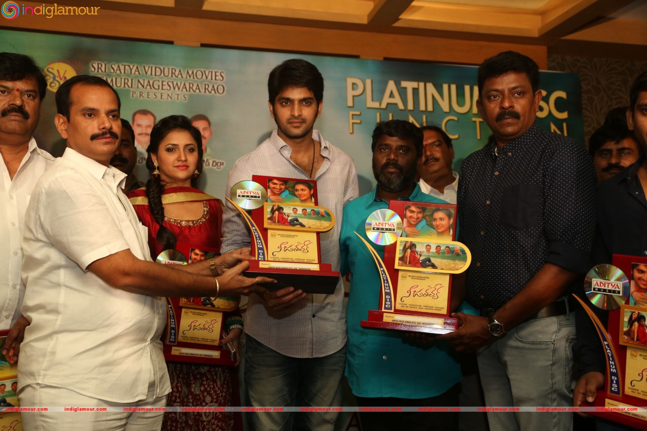 Nee Jathaleka Platinum Disc Function Event hd photo