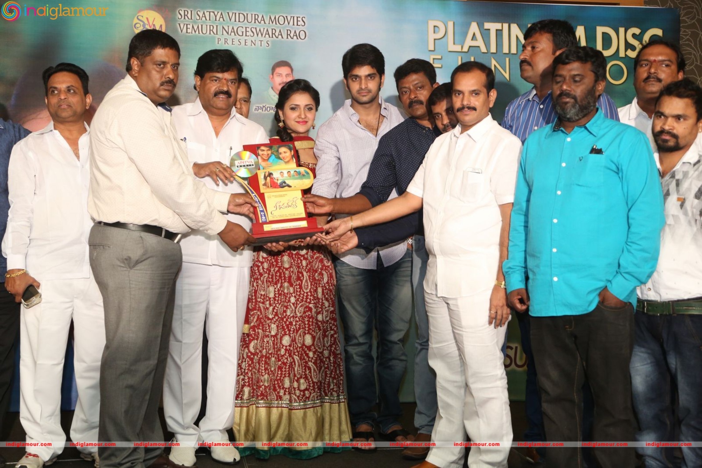 Nee Jathaleka Platinum Disc Function Event hd photo