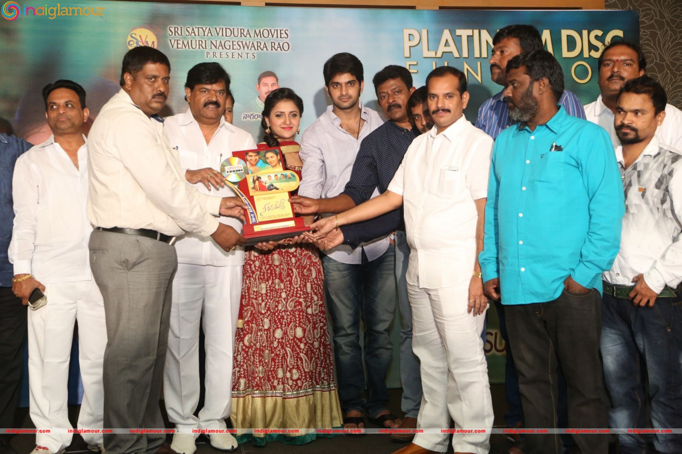 Nee Jathaleka Platinum Disc Function Event hd photo