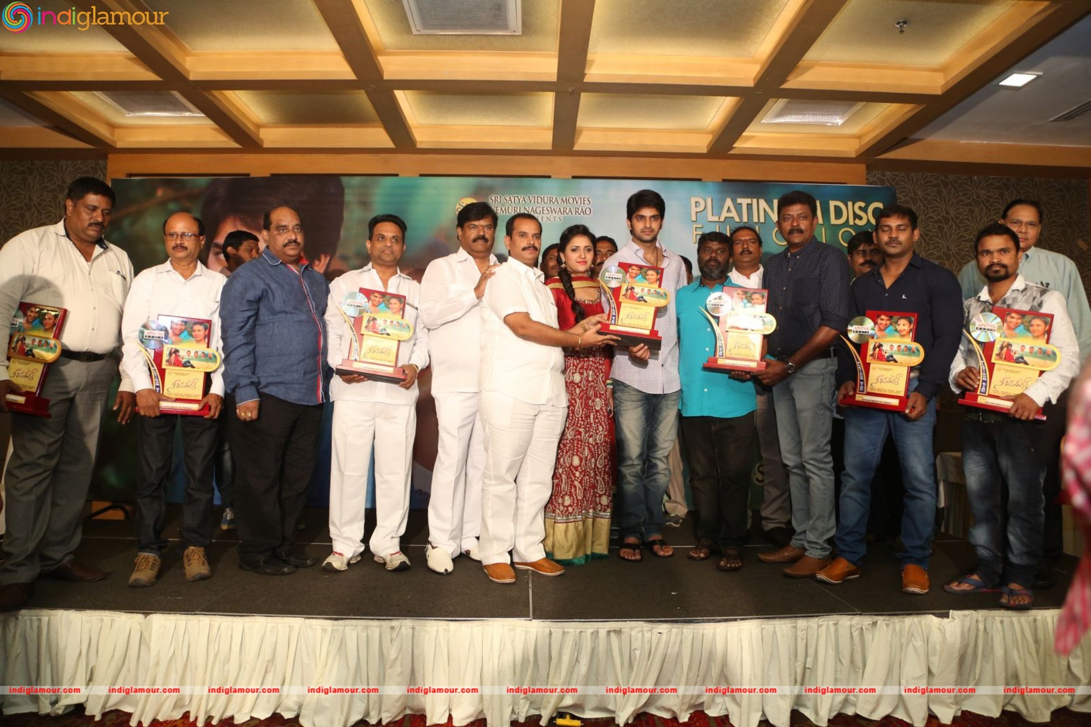 Nee Jathaleka Platinum Disc Function Event hd photo