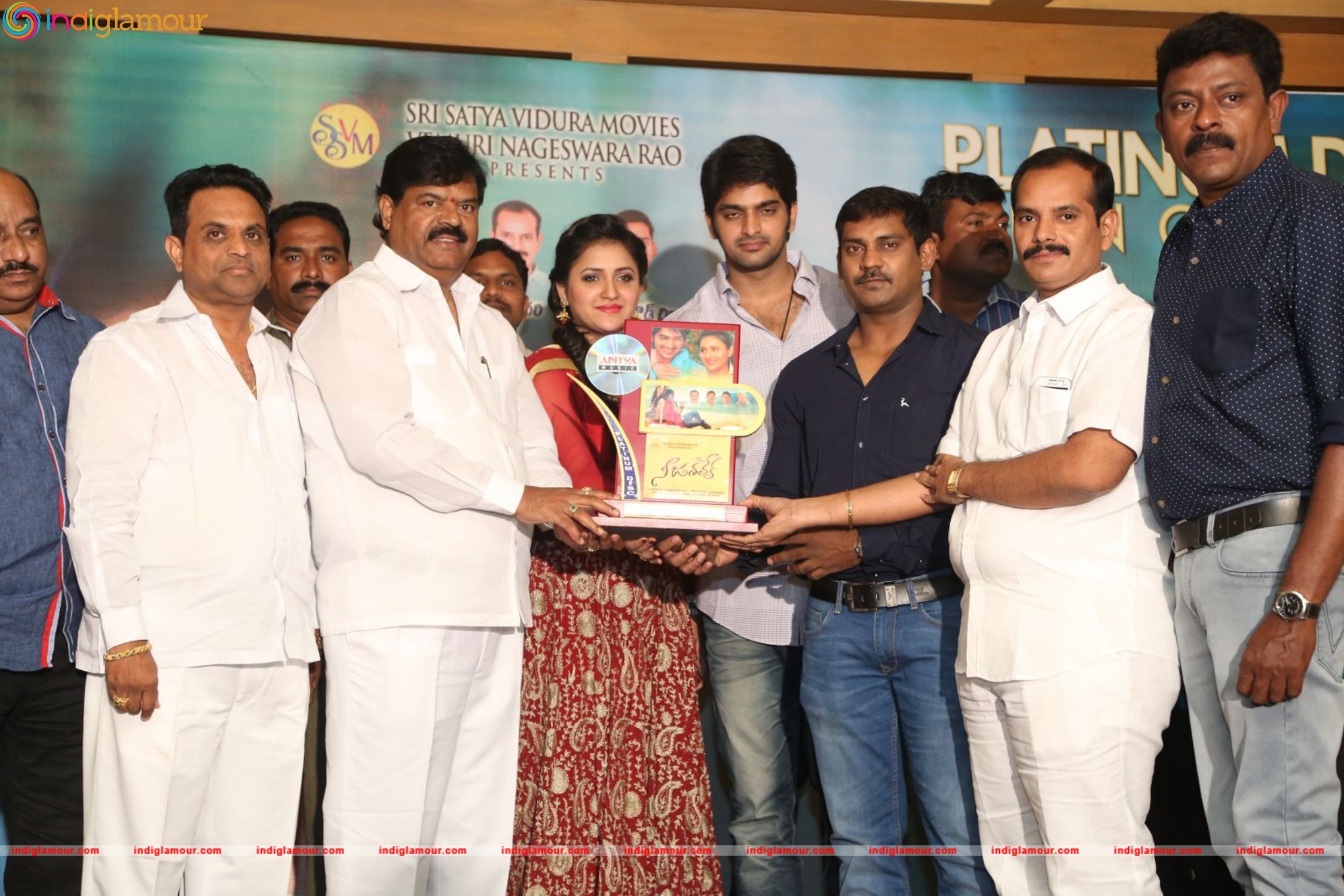 Nee Jathaleka Platinum Disc Function Event hd photo