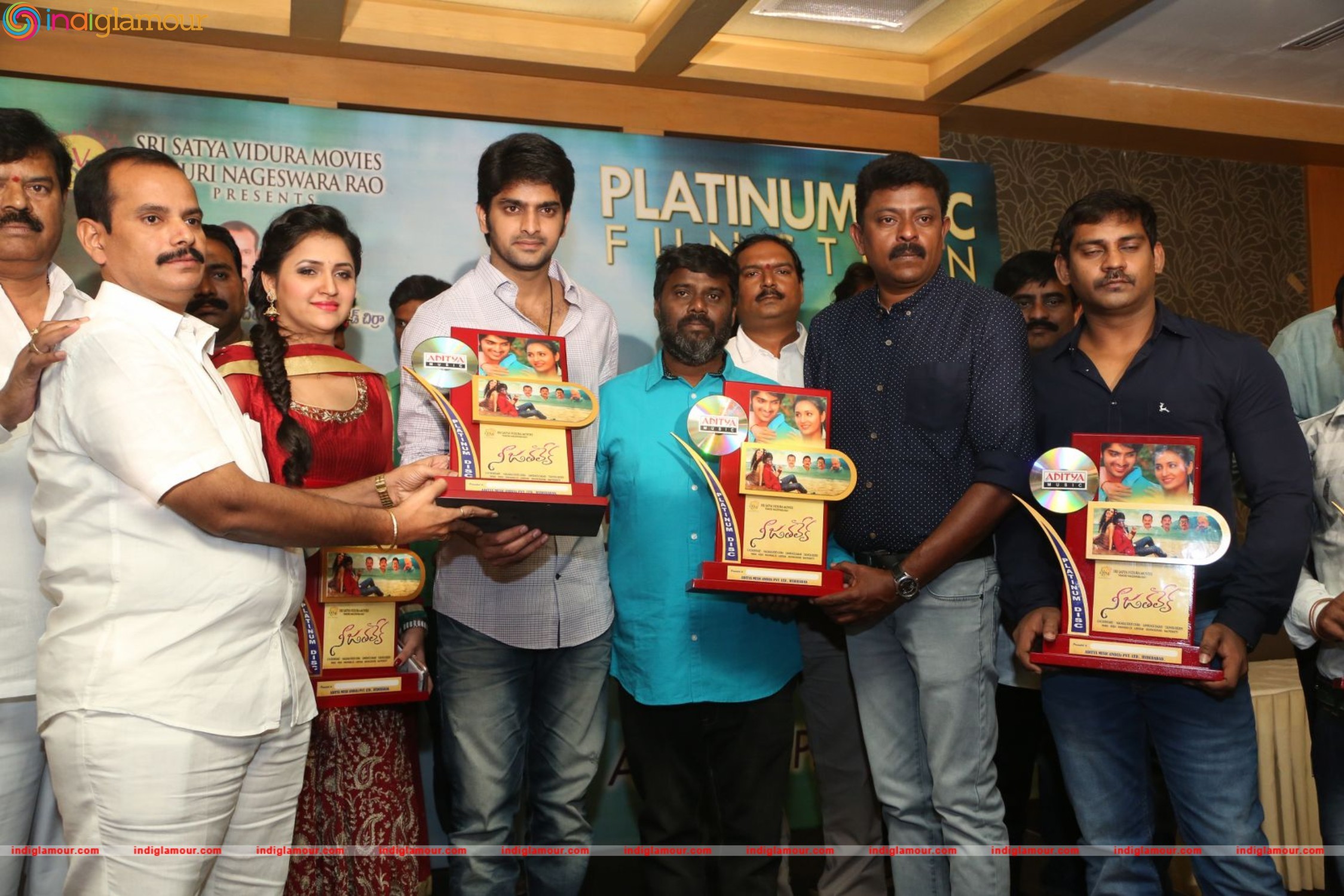 Nee Jathaleka Platinum Disc Function Event hd photo