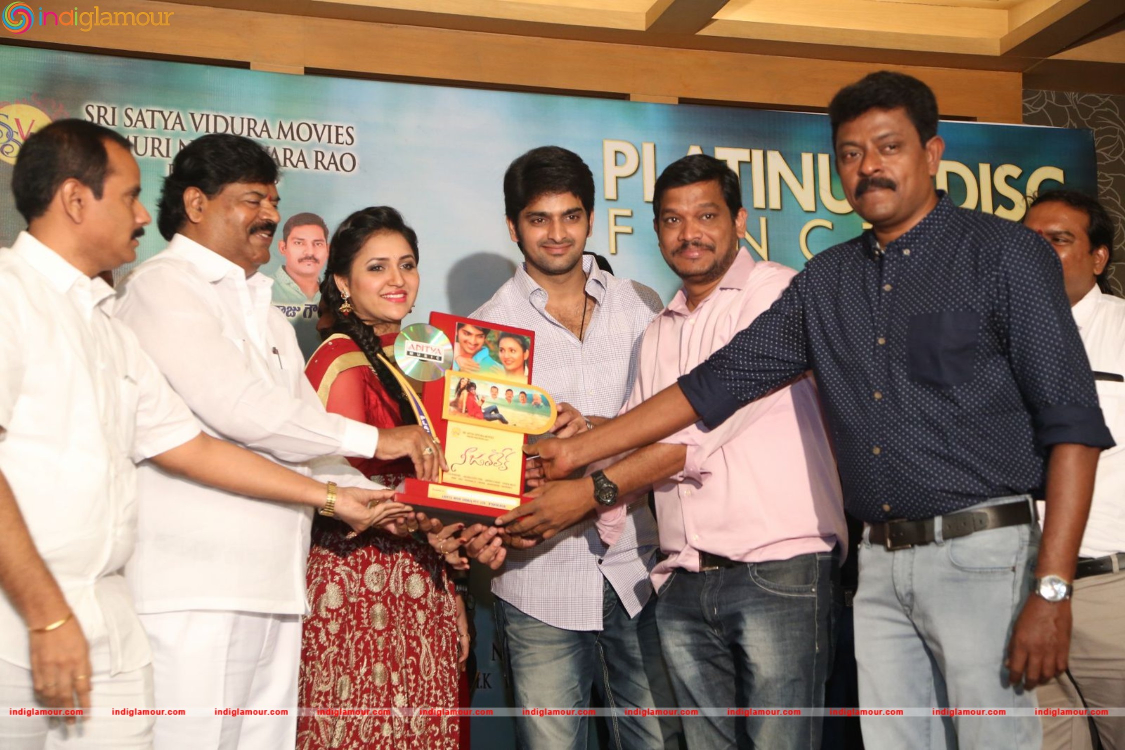 Nee Jathaleka Platinum Disc Function Event hd photo