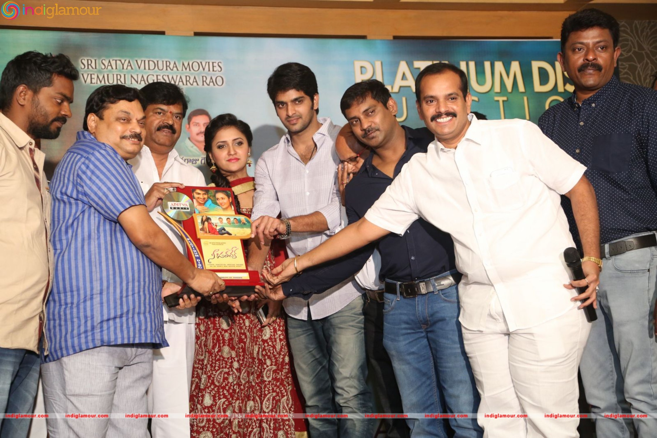 Nee Jathaleka Platinum Disc Function Event hd photo