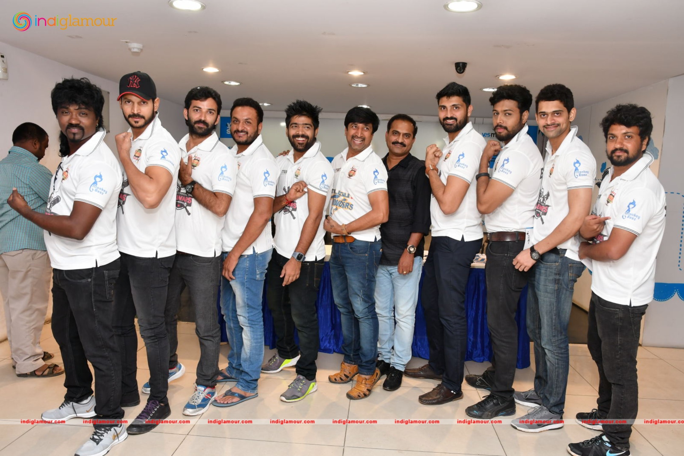 FPL Announces Launch of Telugu Thunders at Yesmart KPHB a Celeb Cricket Team Event hd photo