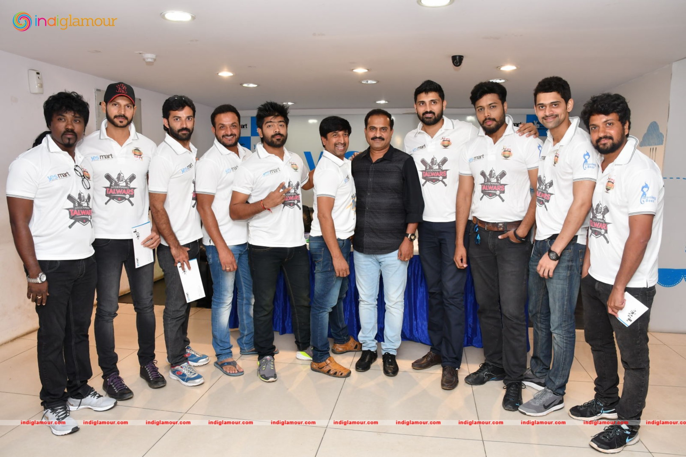 FPL Announces Launch of Telugu Thunders at Yesmart KPHB a Celeb Cricket Team Event hd photo