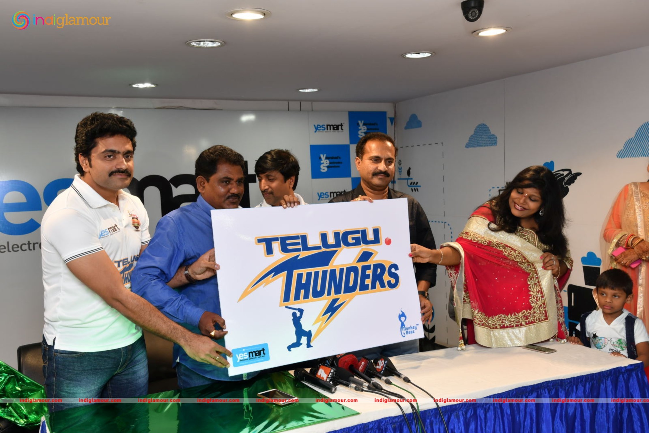 FPL Announces Launch of Telugu Thunders at Yesmart KPHB a Celeb Cricket Team Event hd photo