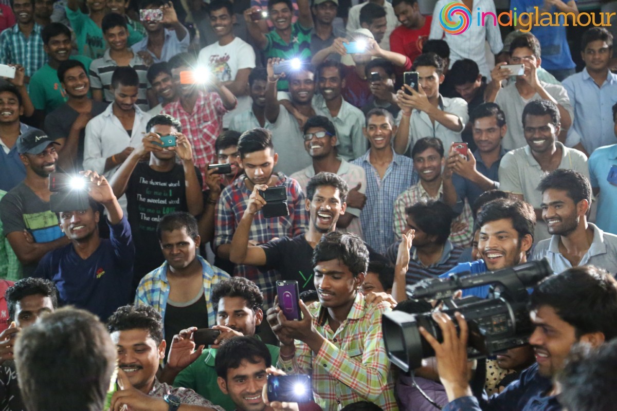 Rojulu Marayi Team In Rajdhani Theatre Dilshukhnagar Event hd photo