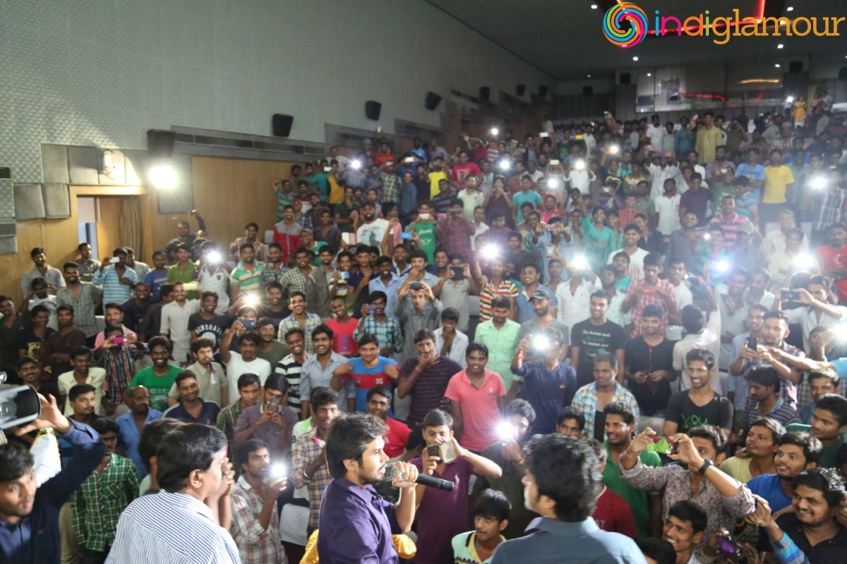 Rojulu Marayi Team In Rajdhani Theatre Dilshukhnagar Event hd photo