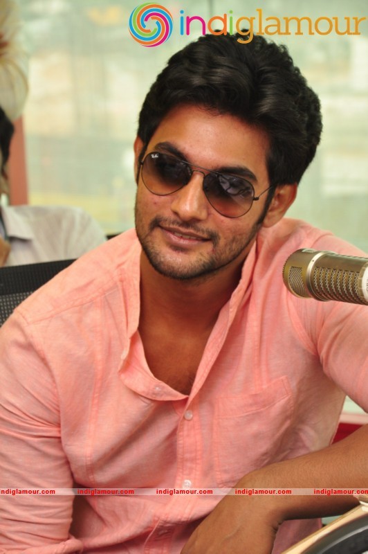Chuttalabbayi Song Launch at Radio Mirchi Event hd photo