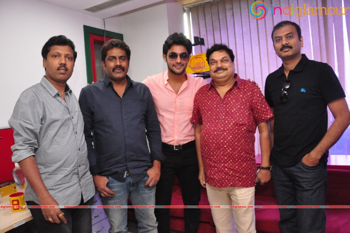 Chuttalabbayi Song Launch at Radio Mirchi Event hd photo