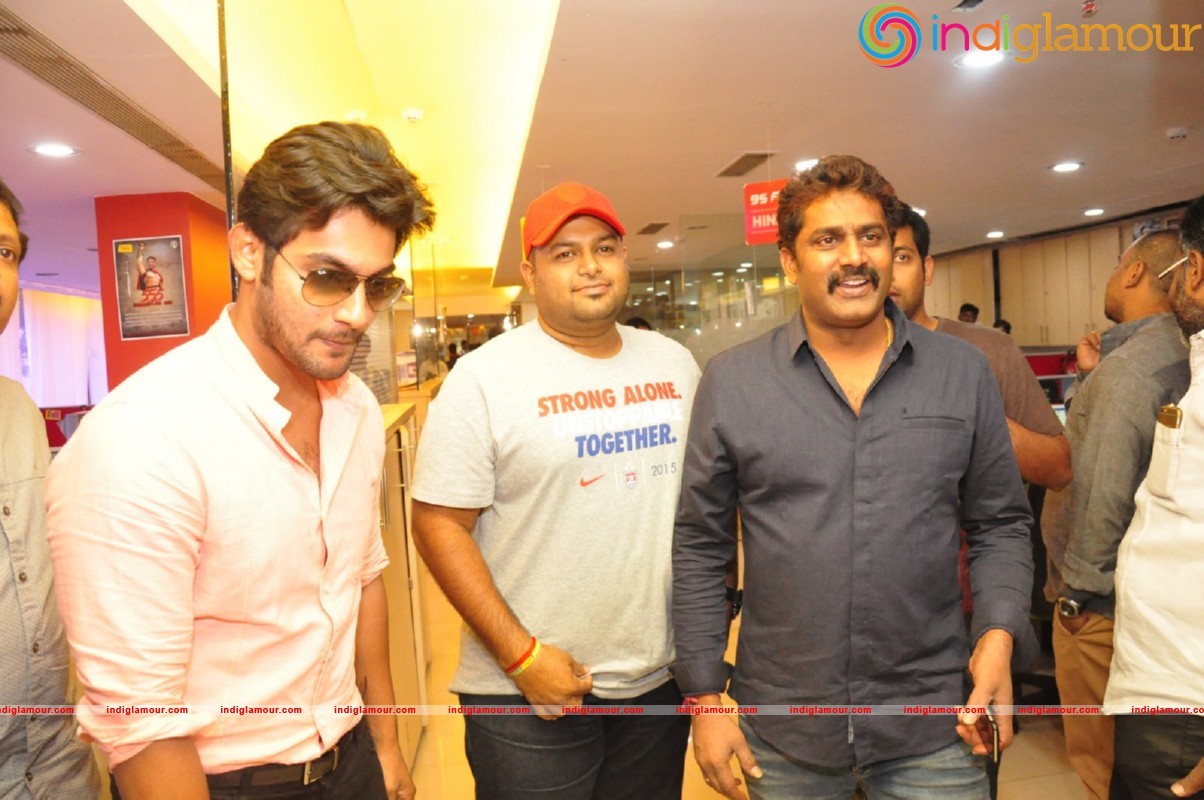 Chuttalabbayi Song Launch at Radio Mirchi Event hd photo