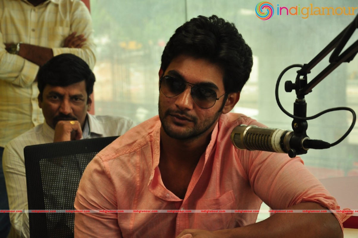 Chuttalabbayi Song Launch at Radio Mirchi Event hd photo