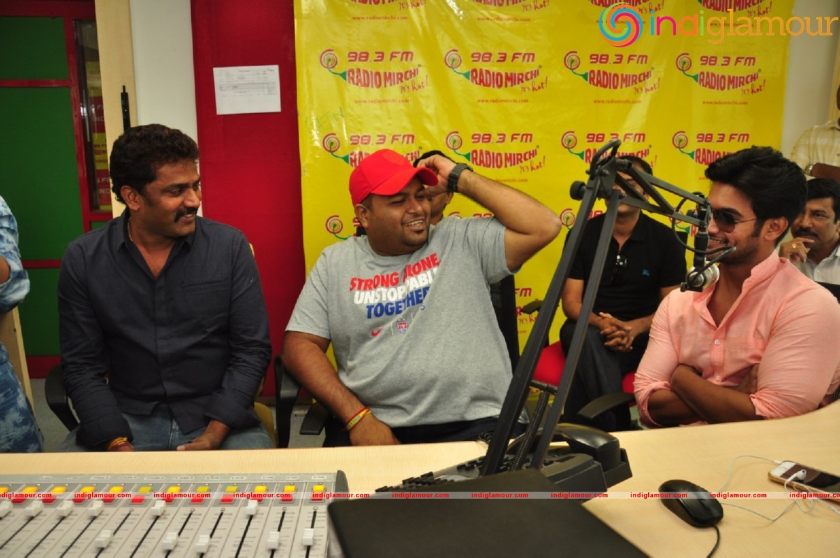 Chuttalabbayi Song Launch at Radio Mirchi Event hd photo