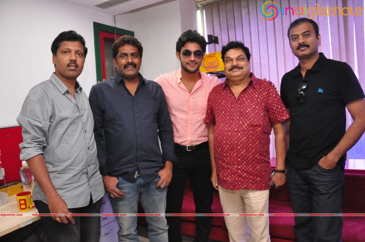 Chuttalabbayi Song Launch at Radio Mirchi Event hd photo