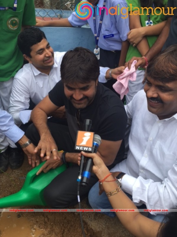HARITHA HARAM with SRIKANTH and Mayor Event hd photo