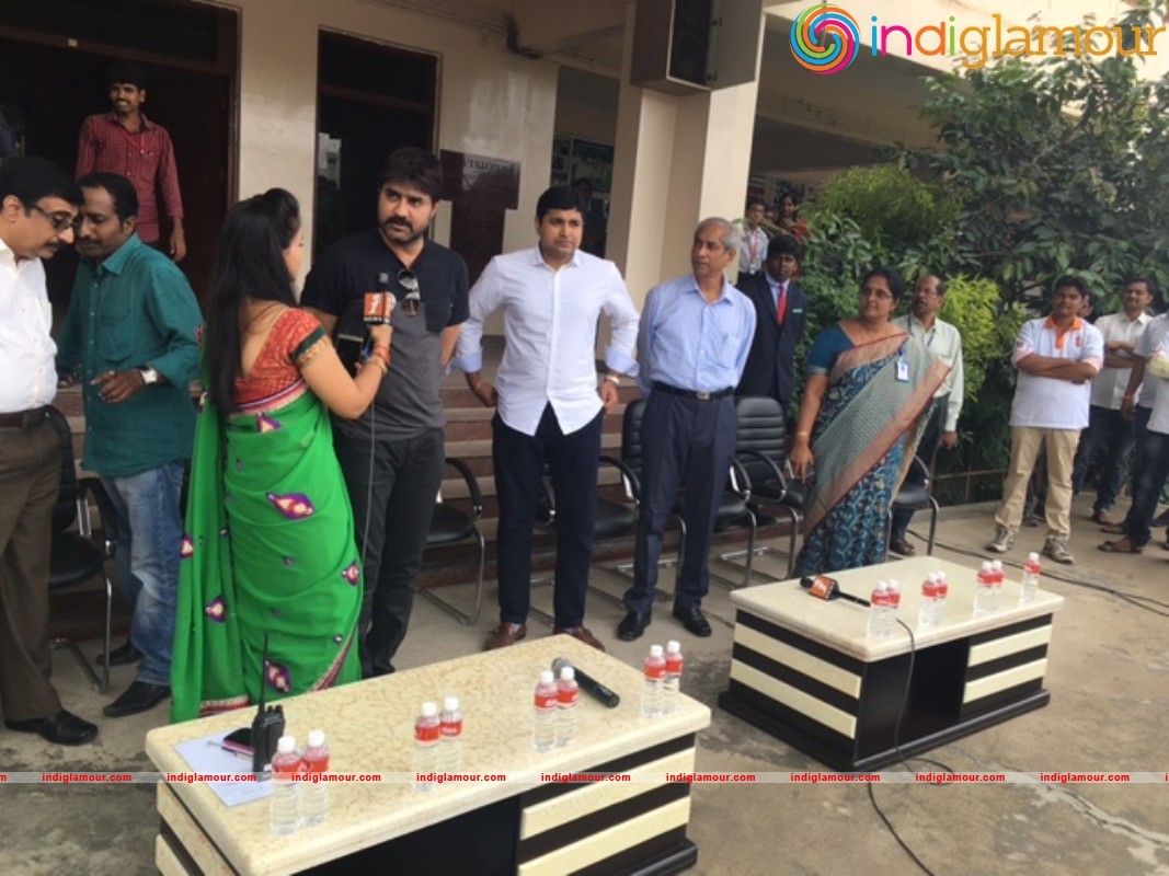HARITHA HARAM with SRIKANTH and Mayor Event hd photo