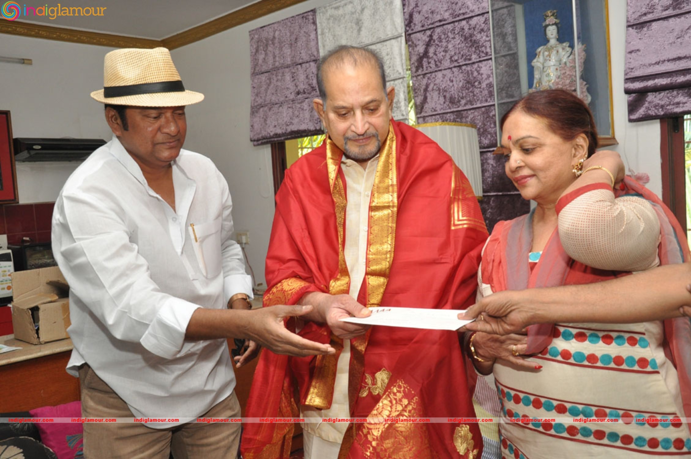Maa Asosiation Felisitated Super Star Krishna His Birthday Event hd photo