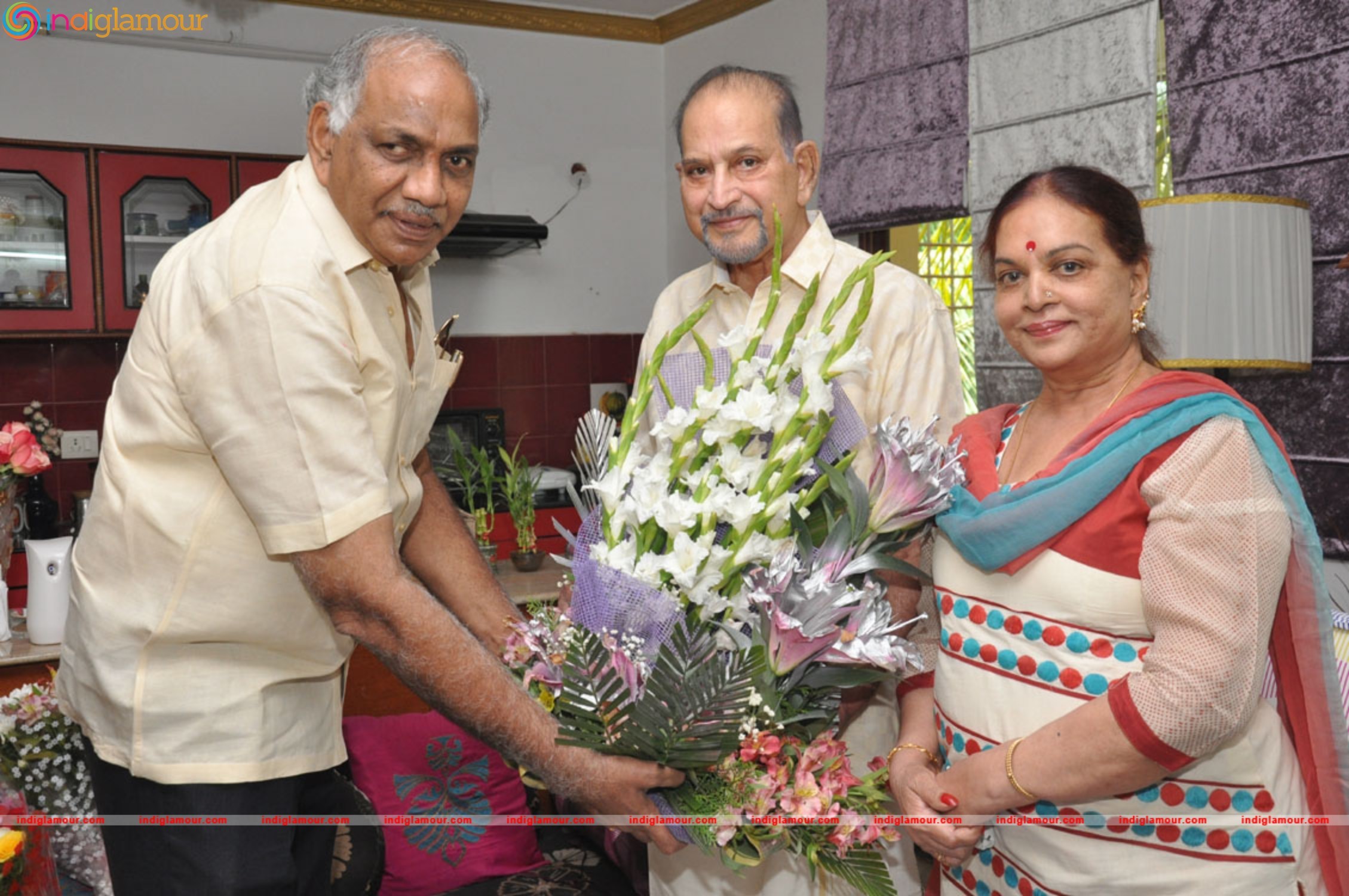 Maa Asosiation Felisitated Super Star Krishna His Birthday Event hd photo