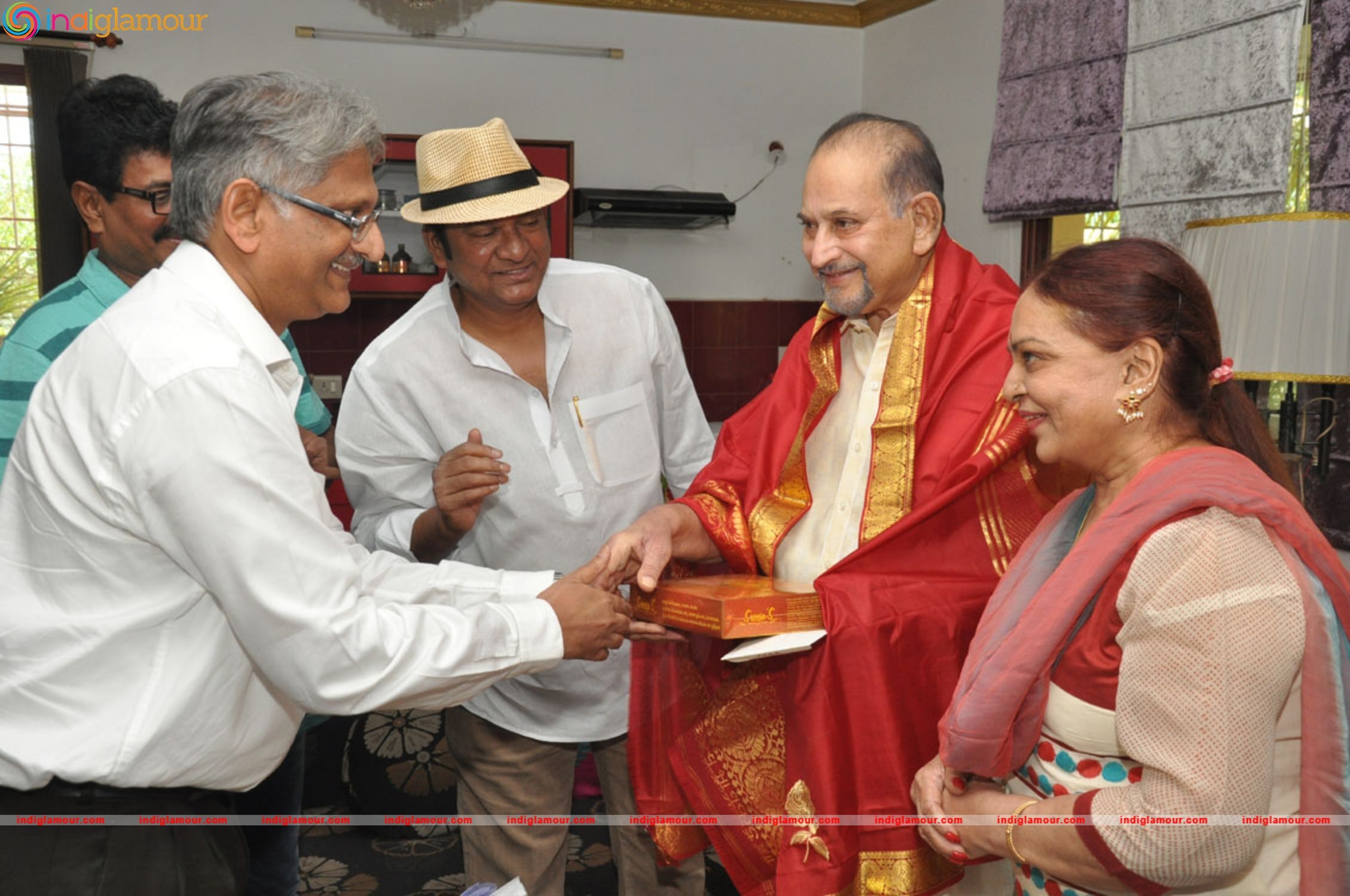 Maa Asosiation Felisitated Super Star Krishna His Birthday Event hd photo