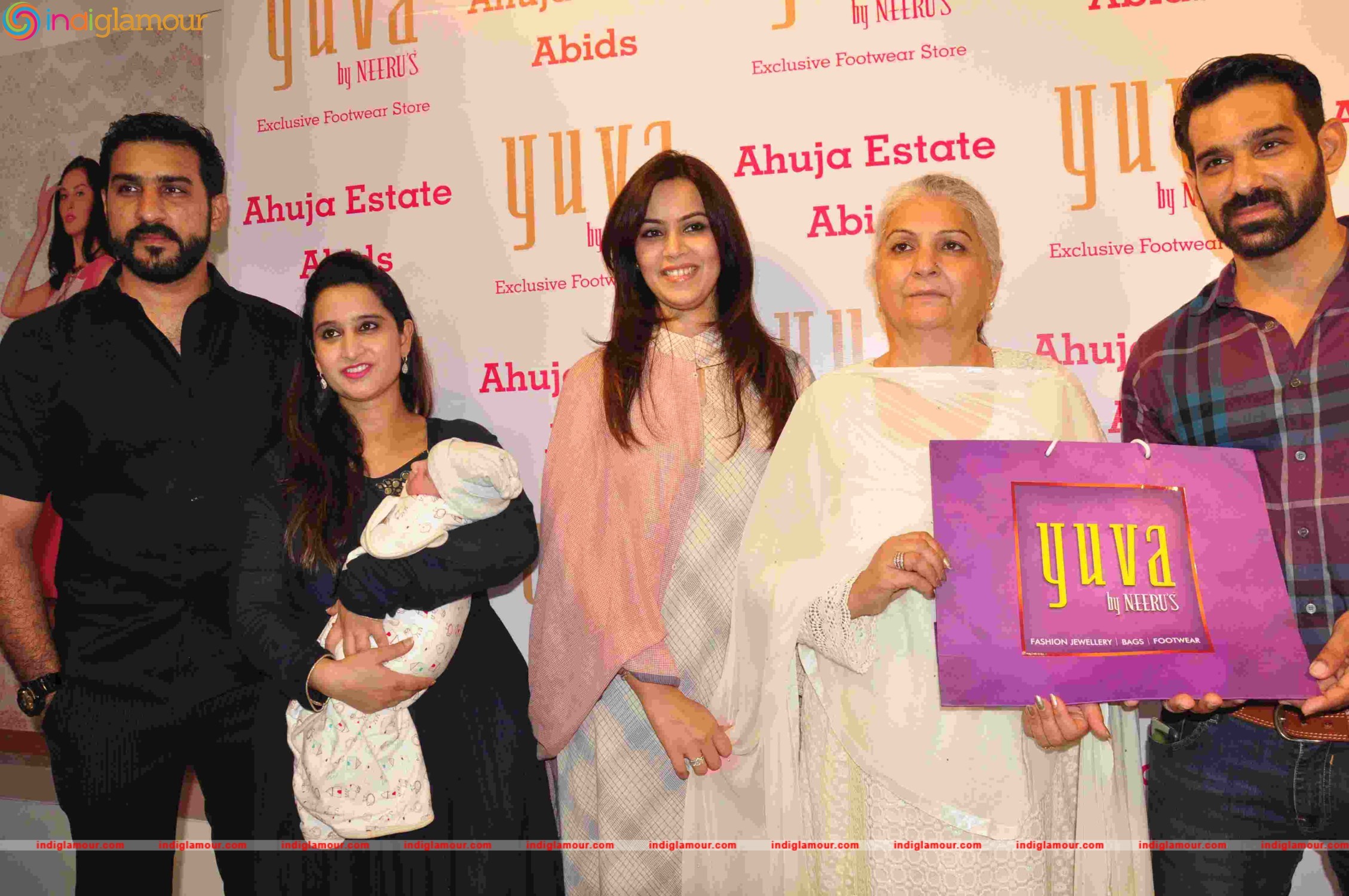 Neeru Opens Yuva Footwear Event hd photo