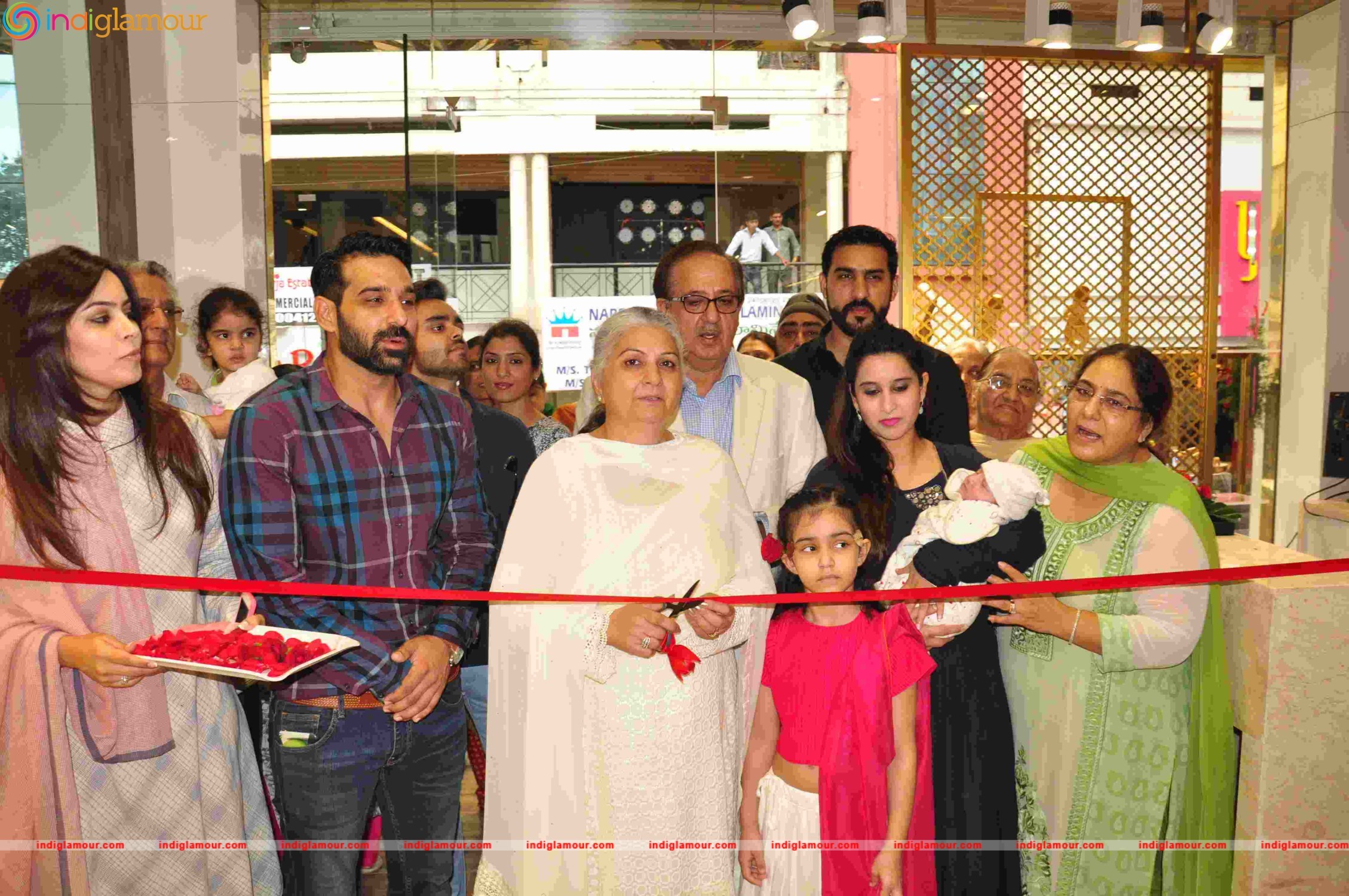 Neeru Opens Yuva Footwear Event hd photo