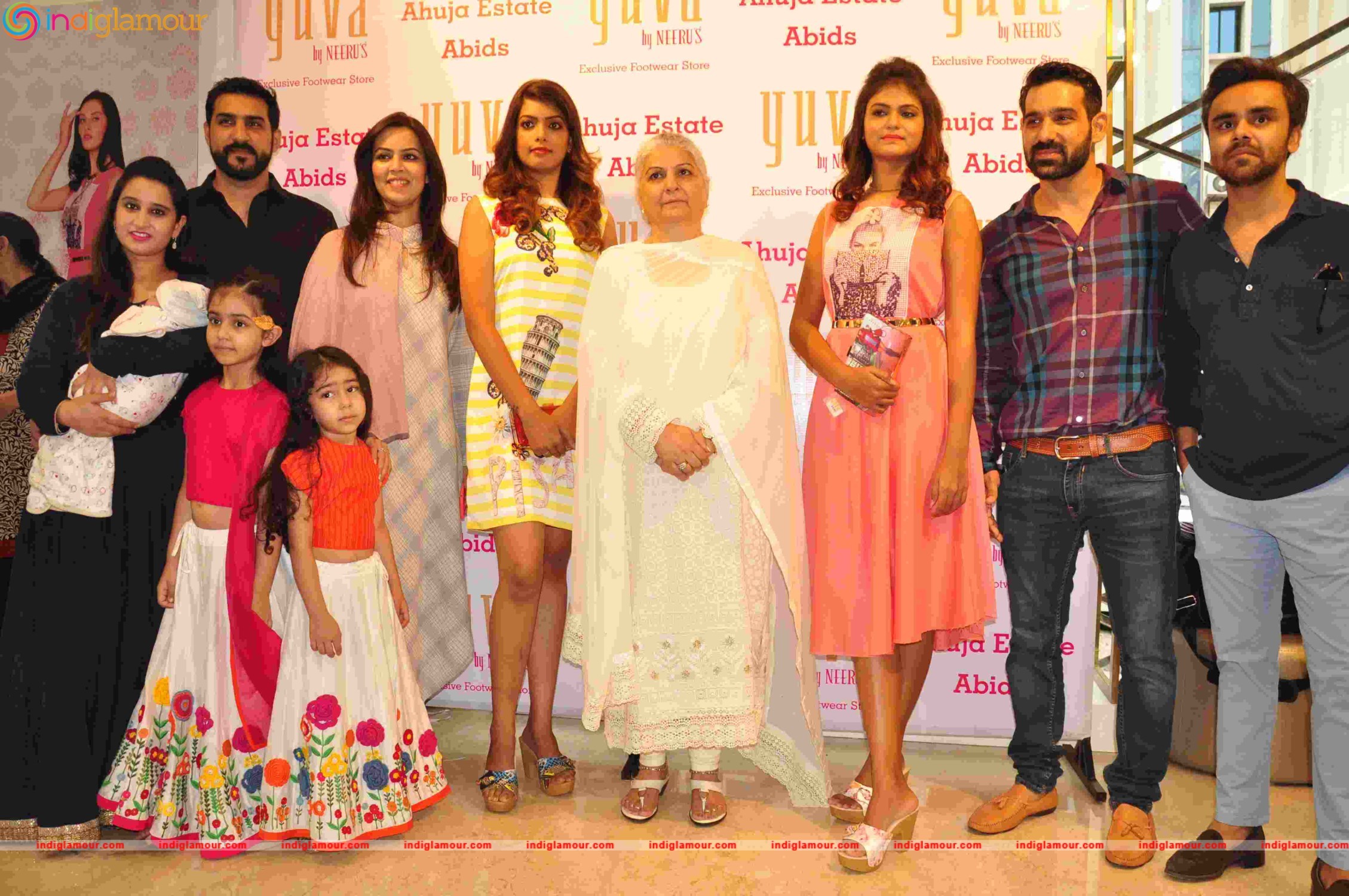 Neeru Opens Yuva Footwear Event hd photo