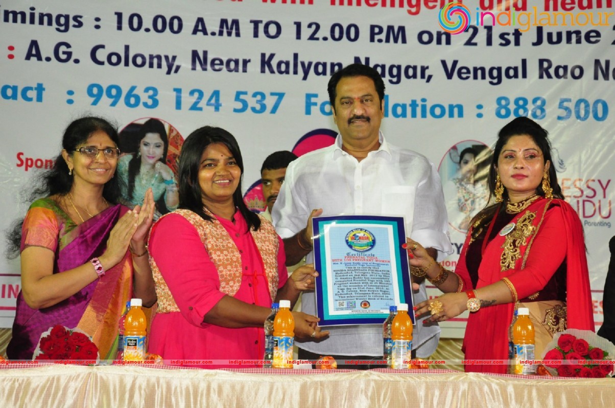 Kovida Sahrudaya International Yoga Day Celebrations Event hd photo