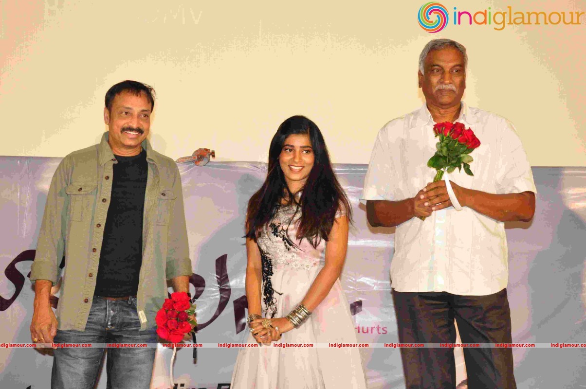 Ninne Choosthu Unna Song Launch Event hd photo