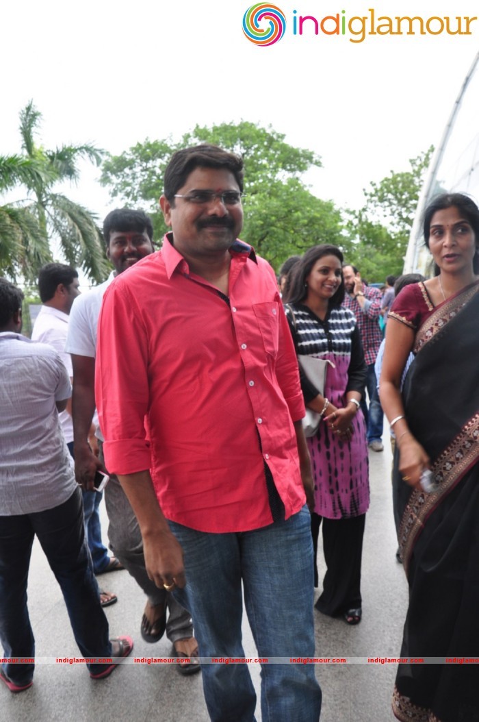 Oka Manasu Theater Coverage Pics Event hd photo
