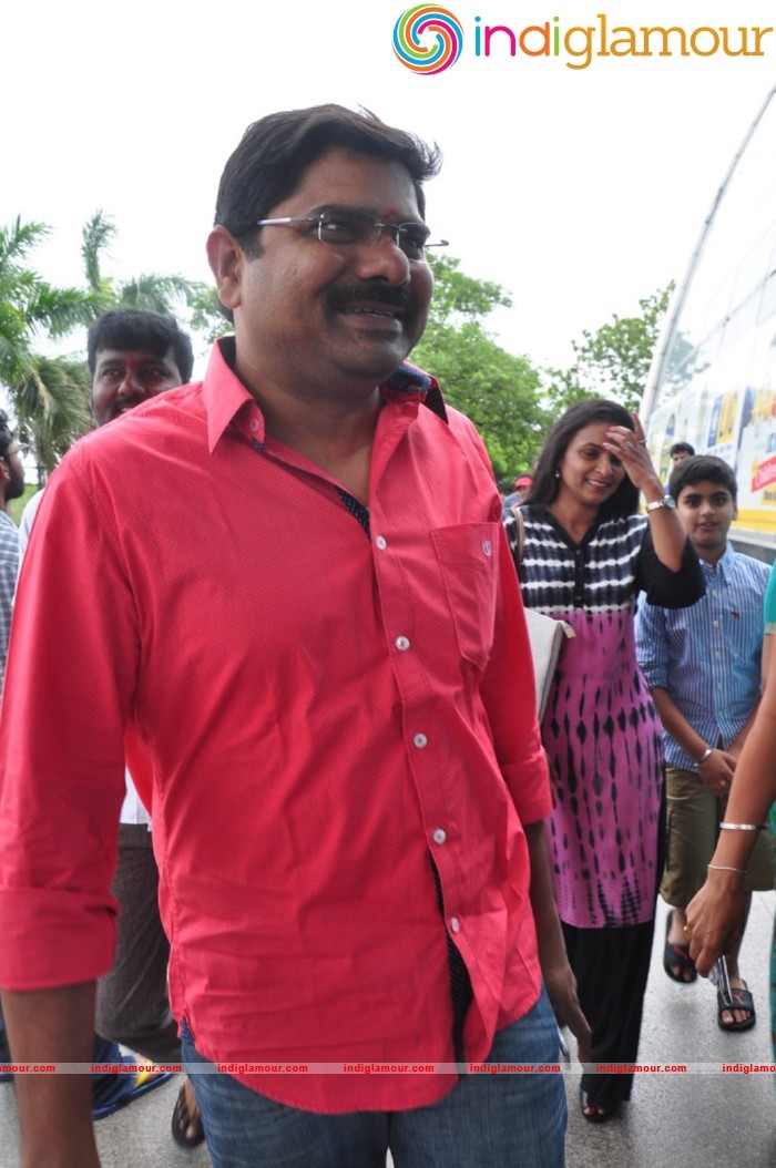 Oka Manasu Theater Coverage Pics Event hd photo
