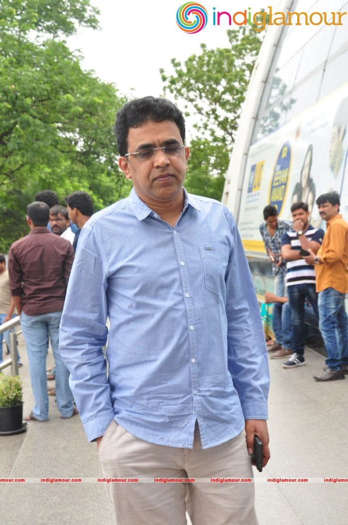 Oka Manasu Theater Coverage Pics Event hd photo