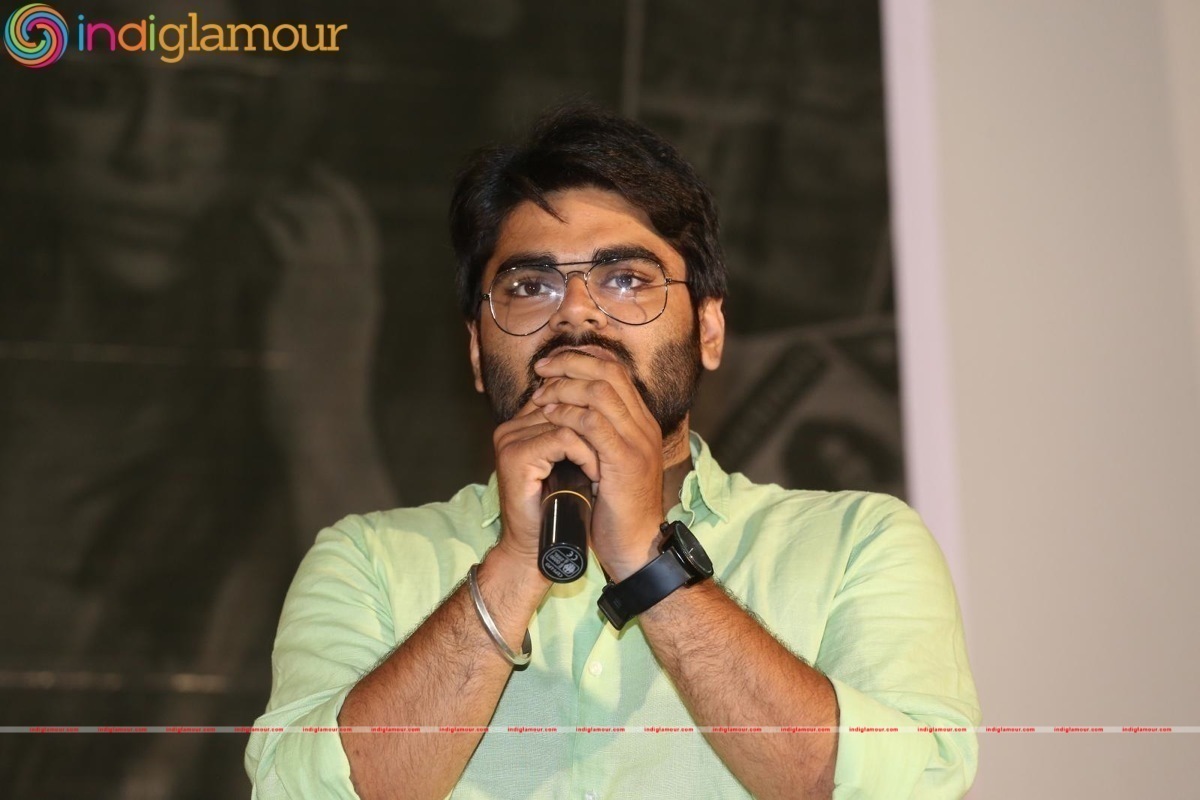 Kshanam Movie Press Meet Event hd photo