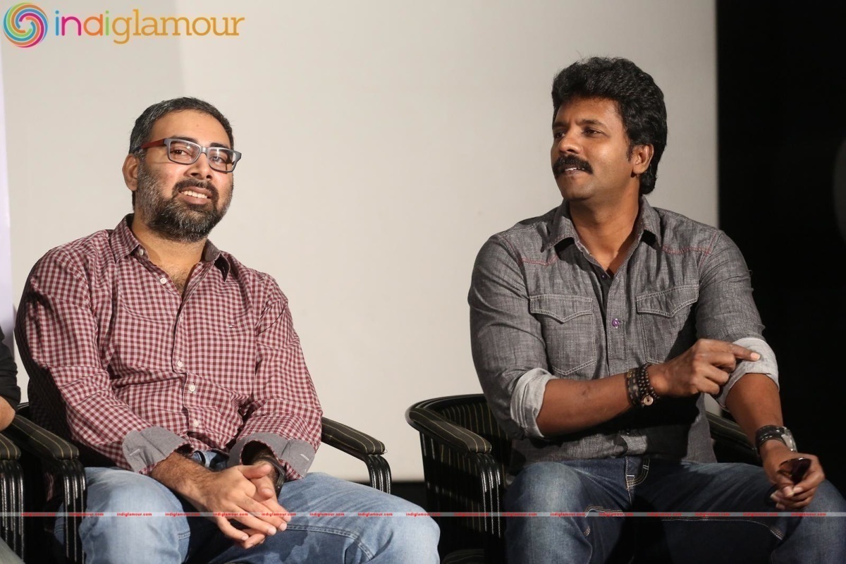 Kshanam Movie Press Meet Event hd photo