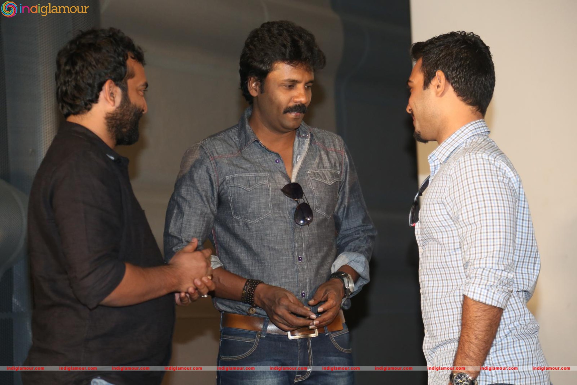 Kshanam Movie Pressmeet Event hd photo