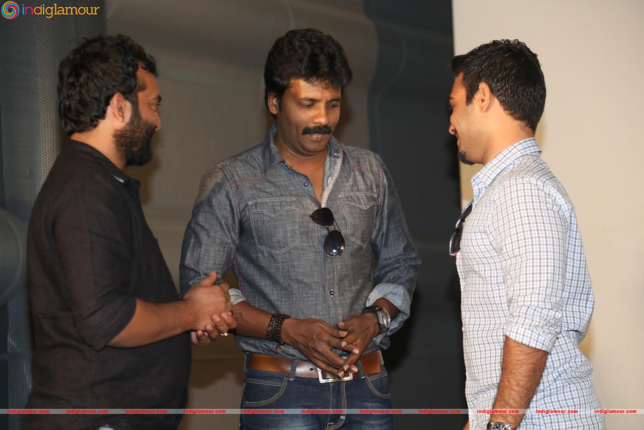 Kshanam Movie Pressmeet Event hd photo