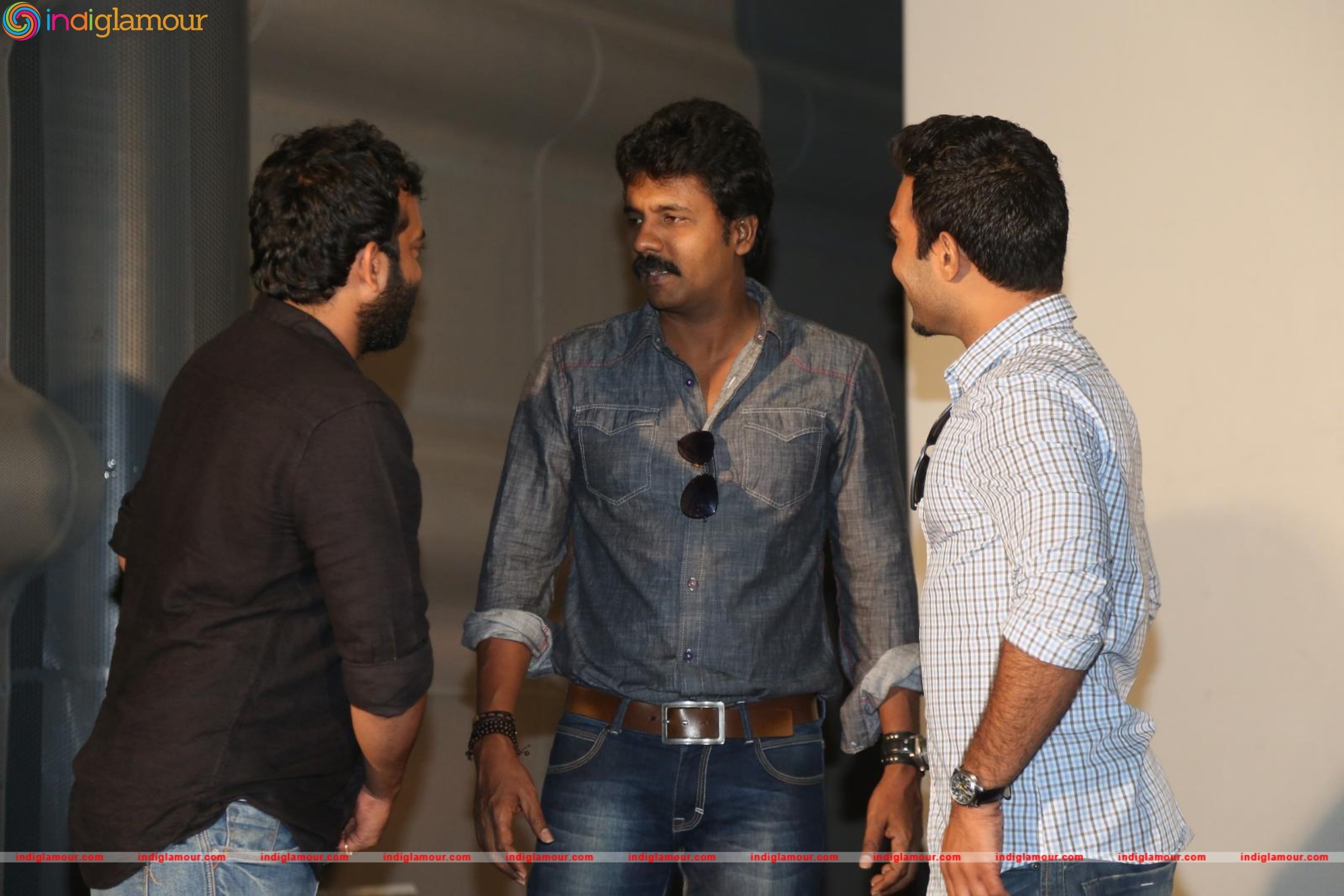 Kshanam Movie Pressmeet Event hd photo