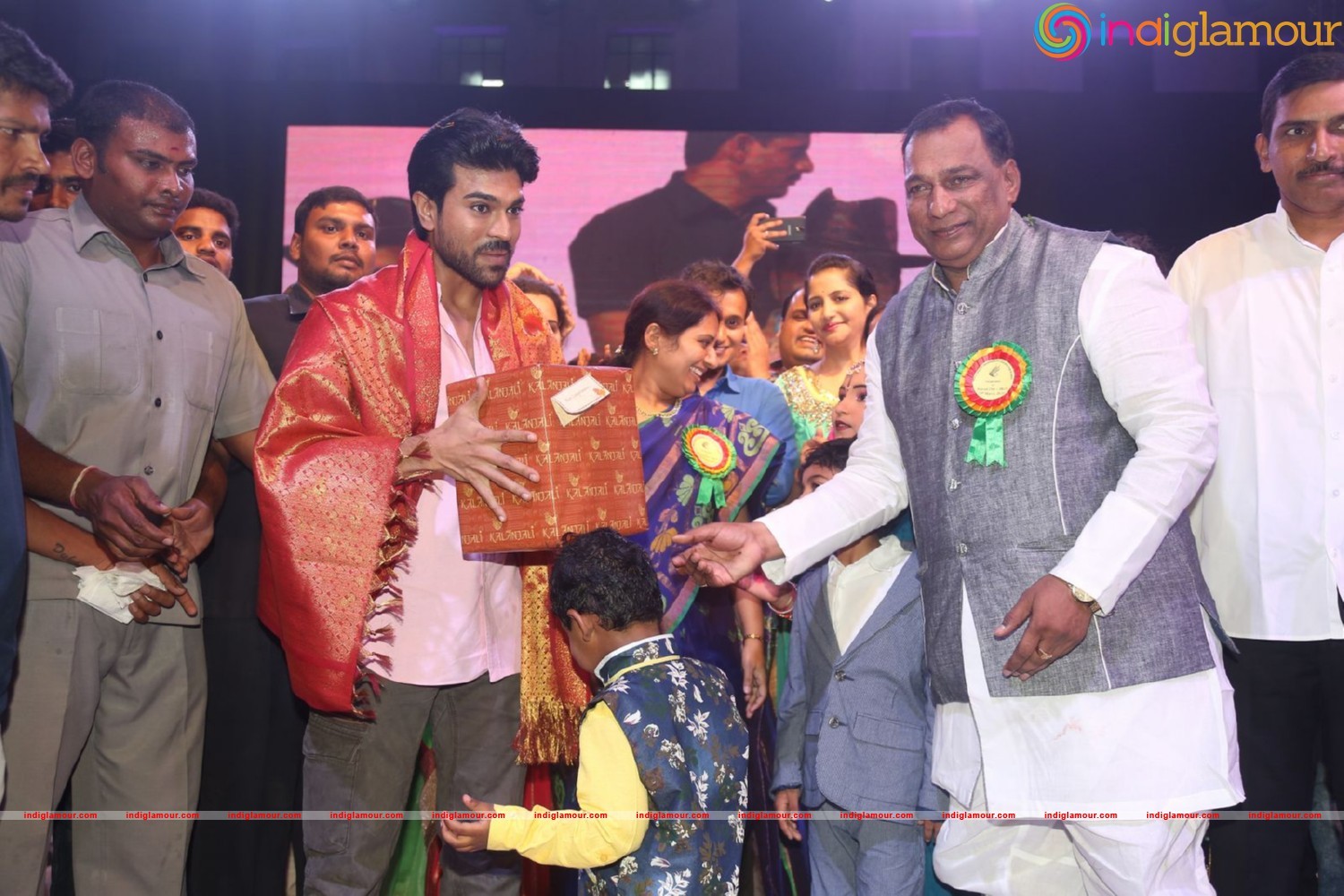 Ram Charan at Malla Reddy Engineering College Event hd photo