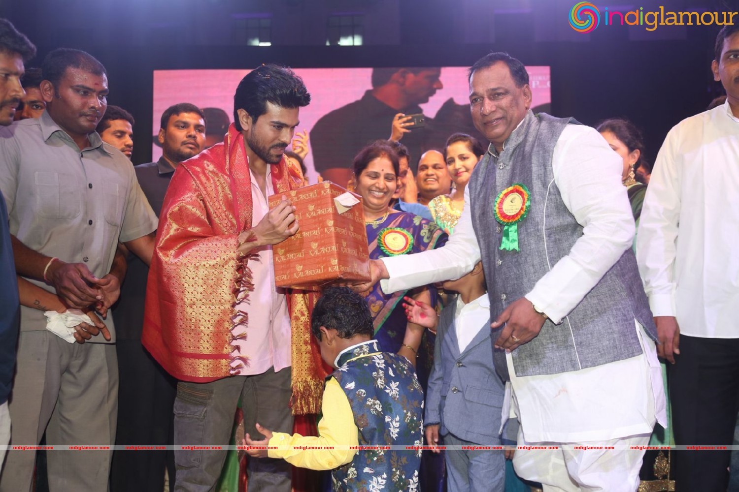 Ram Charan at Malla Reddy Engineering College Event hd photo