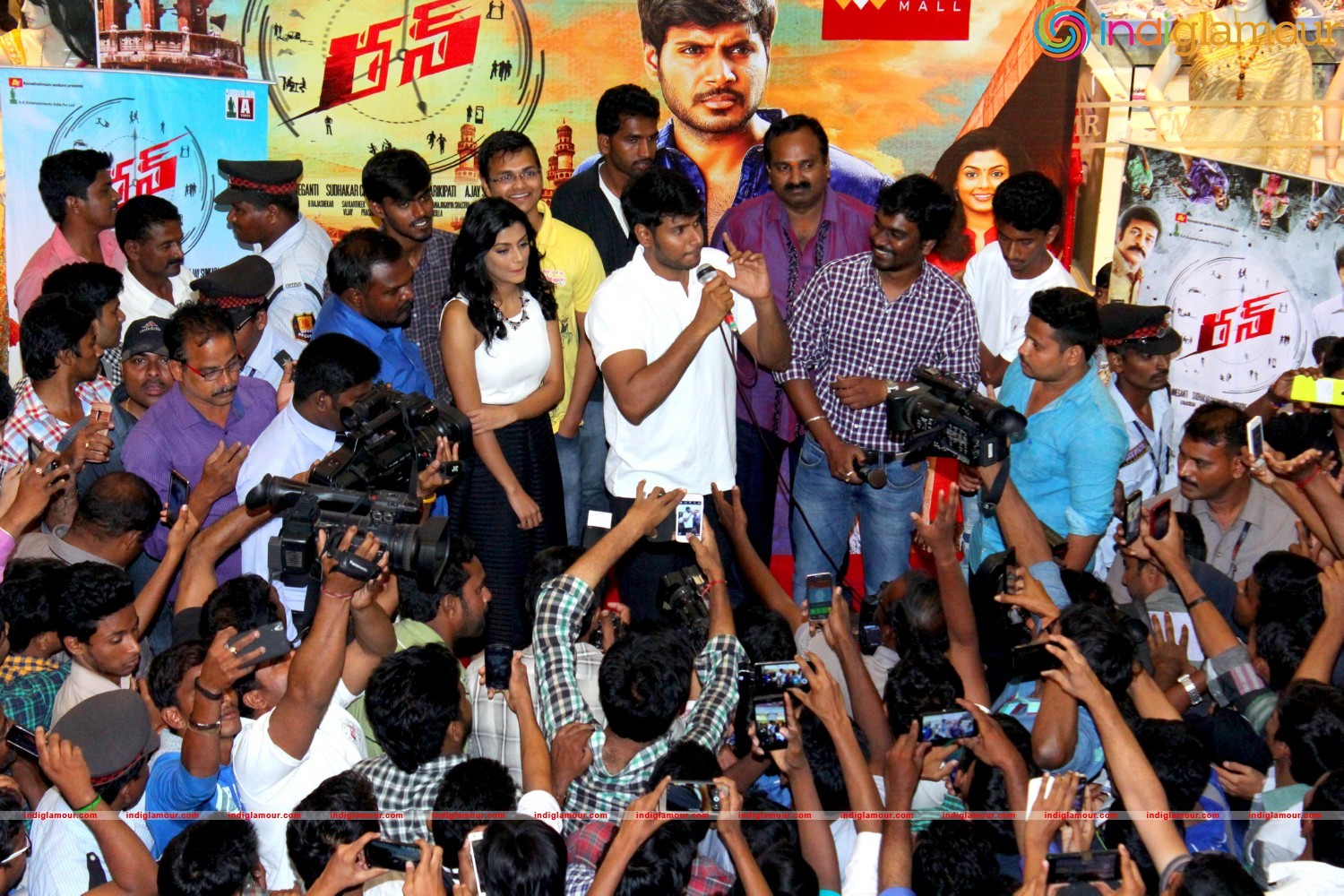 Run Movie Pre Release Tour Photos Event hd photo