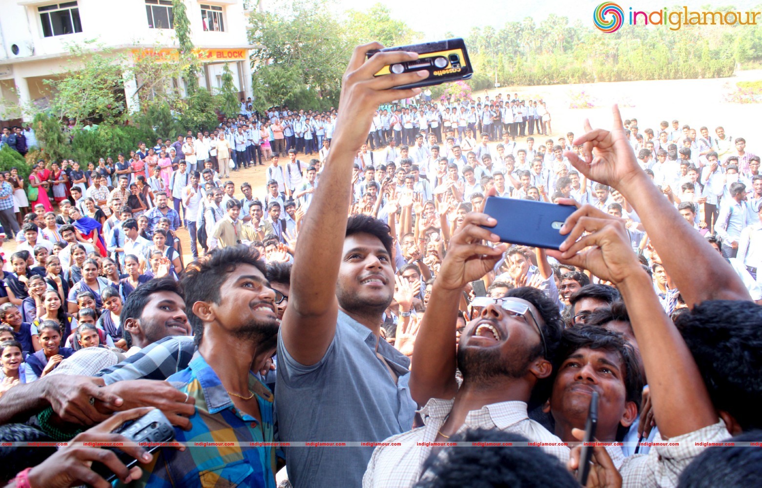 Run Movie Pre Release Tour Photos Event hd photo