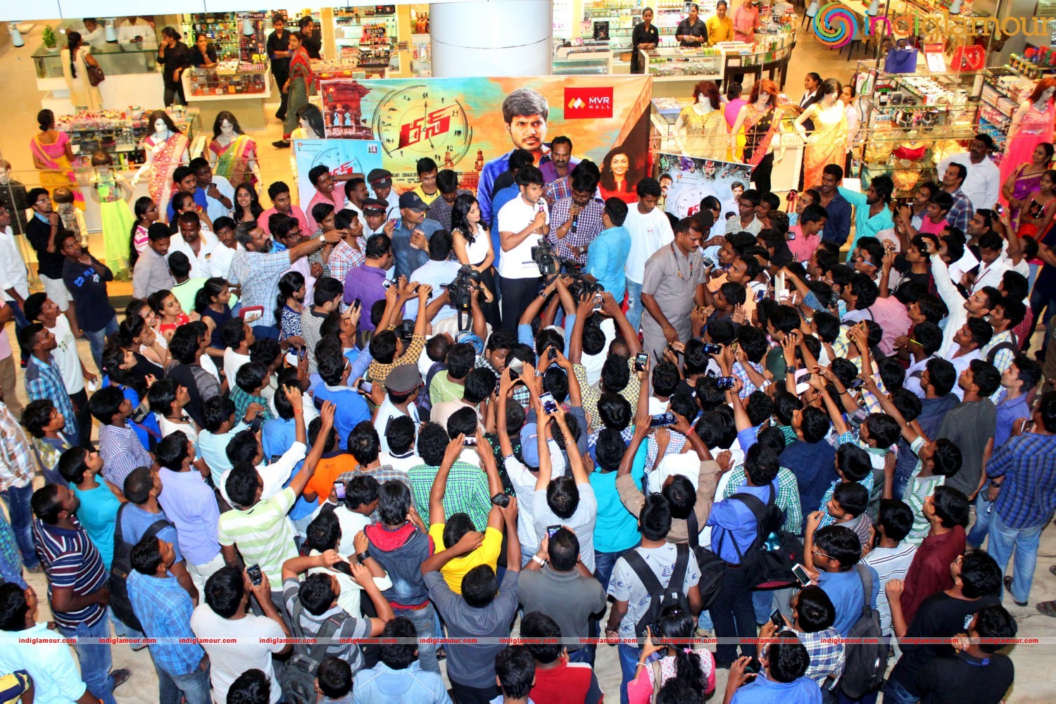 Run Movie Pre Release Tour Photos Event hd photo