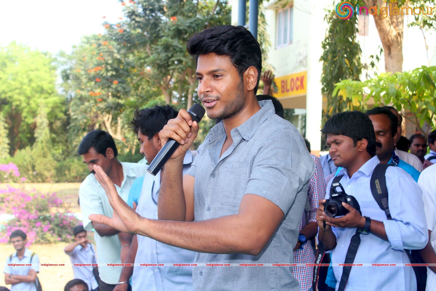 Run Movie Pre Release Tour Photos Event hd photo