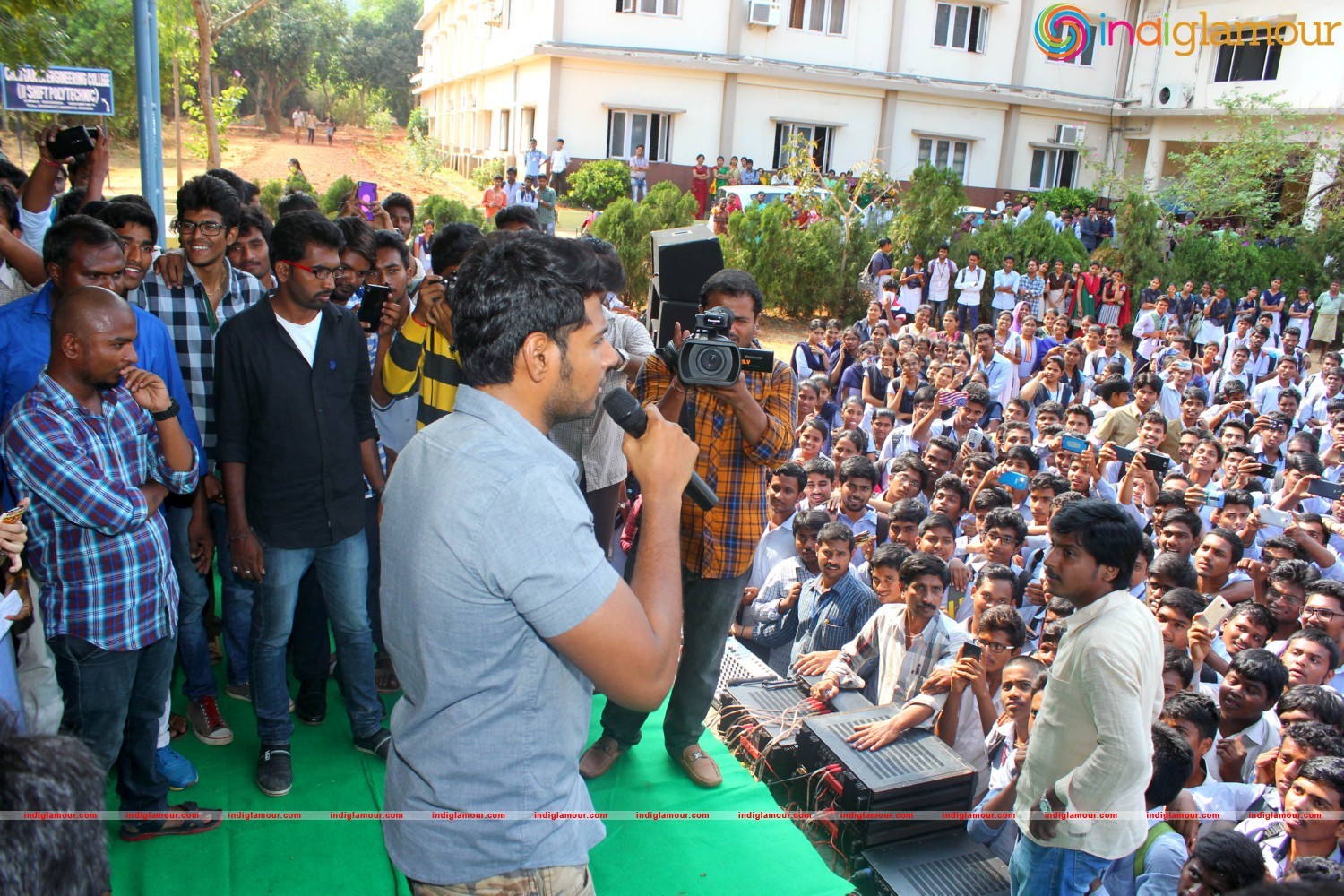 Run Movie Pre Release Tour Photos Event hd photo