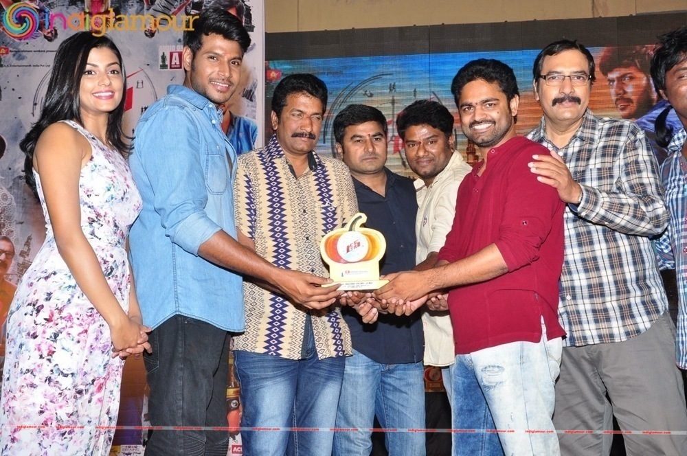 Sandeep Kishan and Anisha Ambrose Movie Run Event Event hd photo