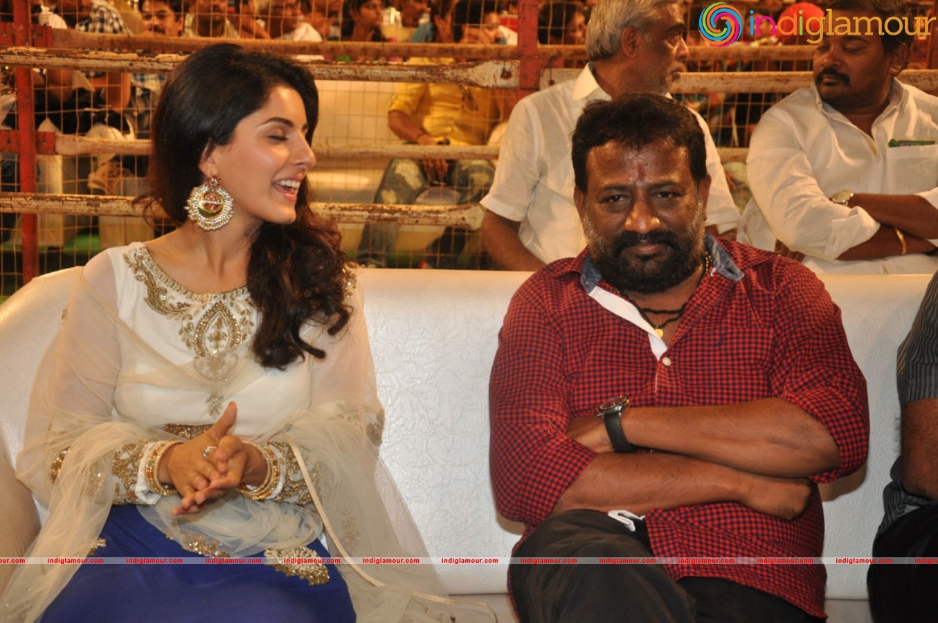Raja Cheyyi Veste Movie Audio Event hd photo