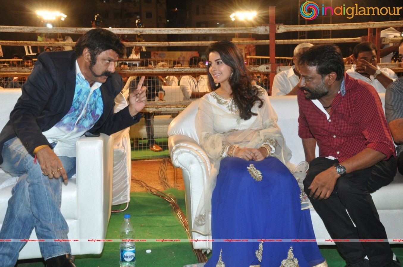 Raja Cheyyi Veste Movie Audio Event hd photo
