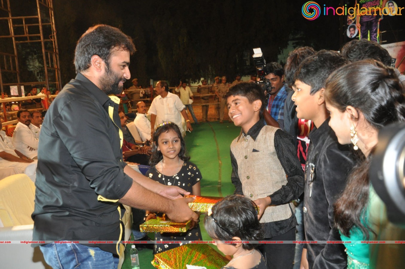 Raja Cheyyi Veste Movie Audio Event hd photo