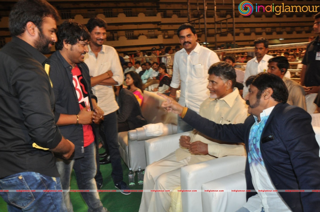 Raja Cheyyi Veste Movie Audio Event hd photo